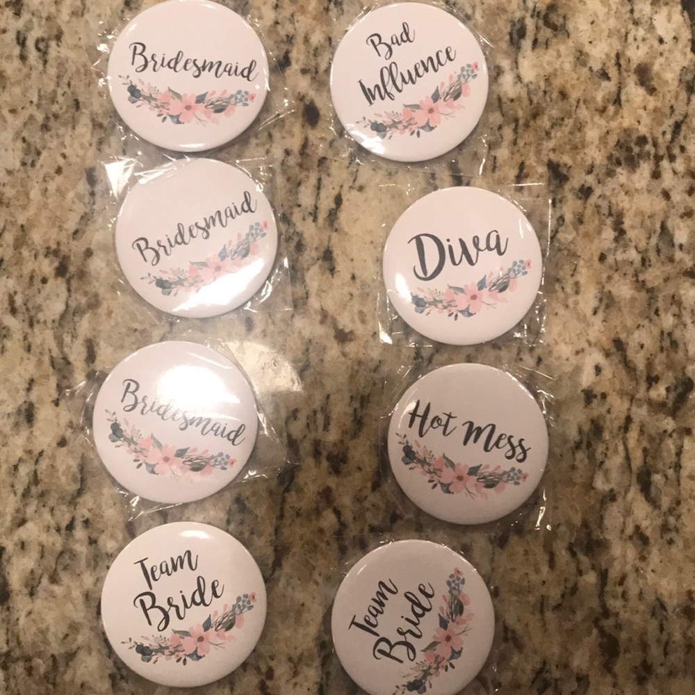 Bachelorette/Bridesmaids buttons (8)